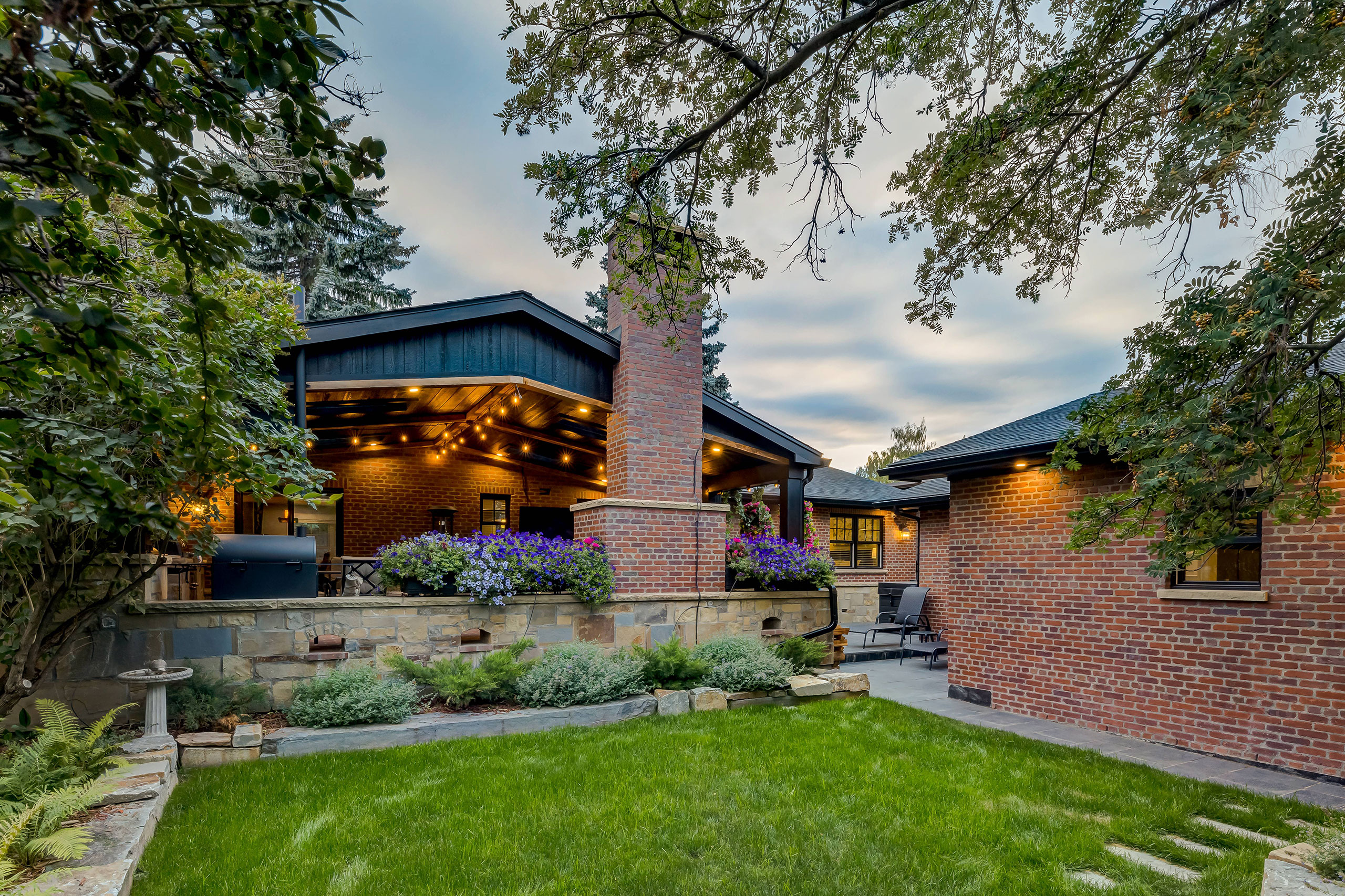 Private Residence – Chinook Park, Calgary, Alberta