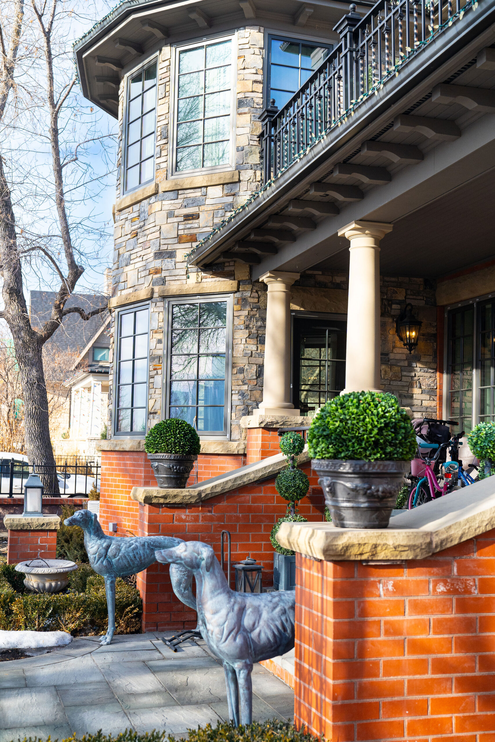 544 Crescent Road NW