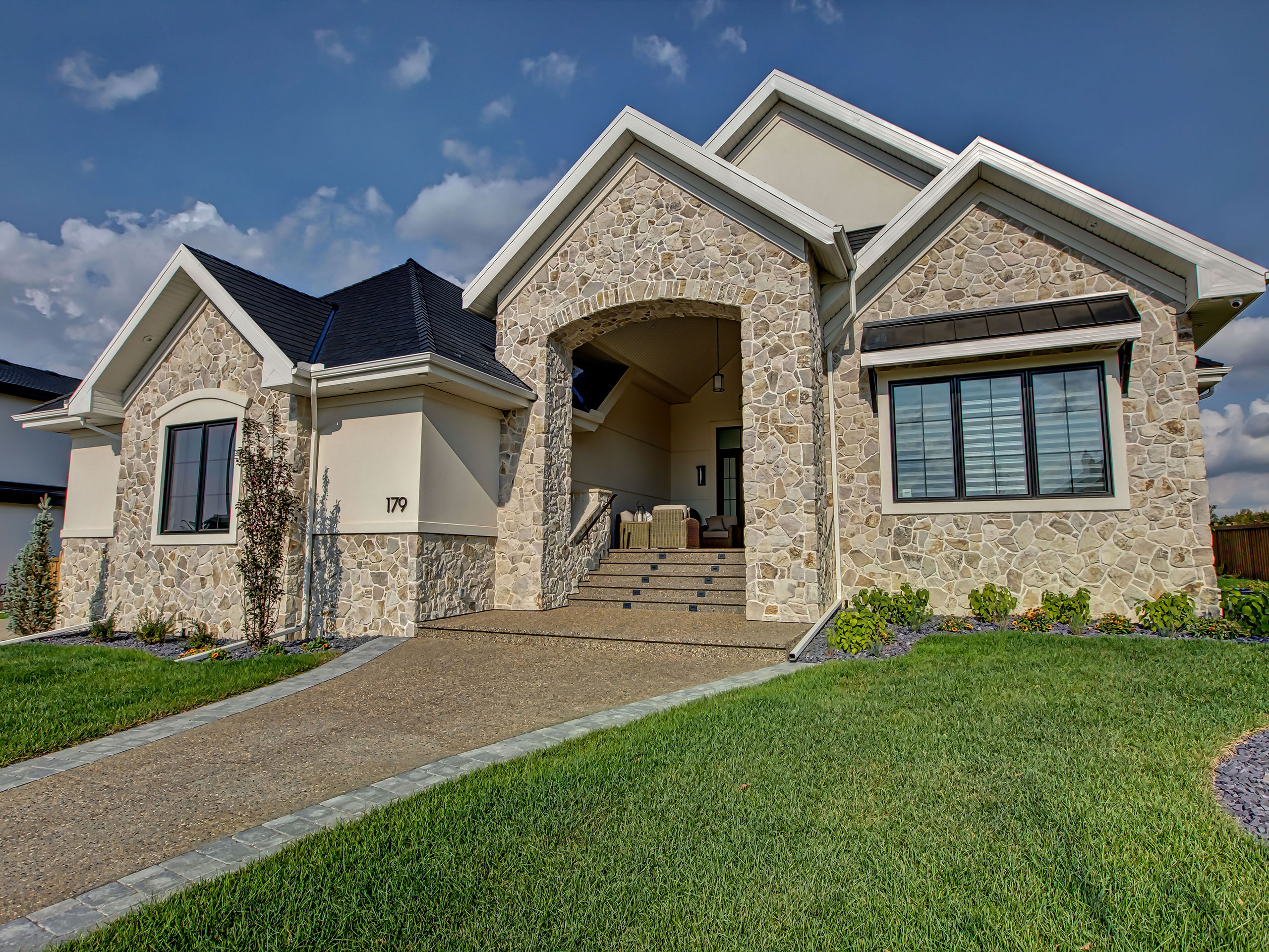 SHERWOOD GOLF BUNGALOW