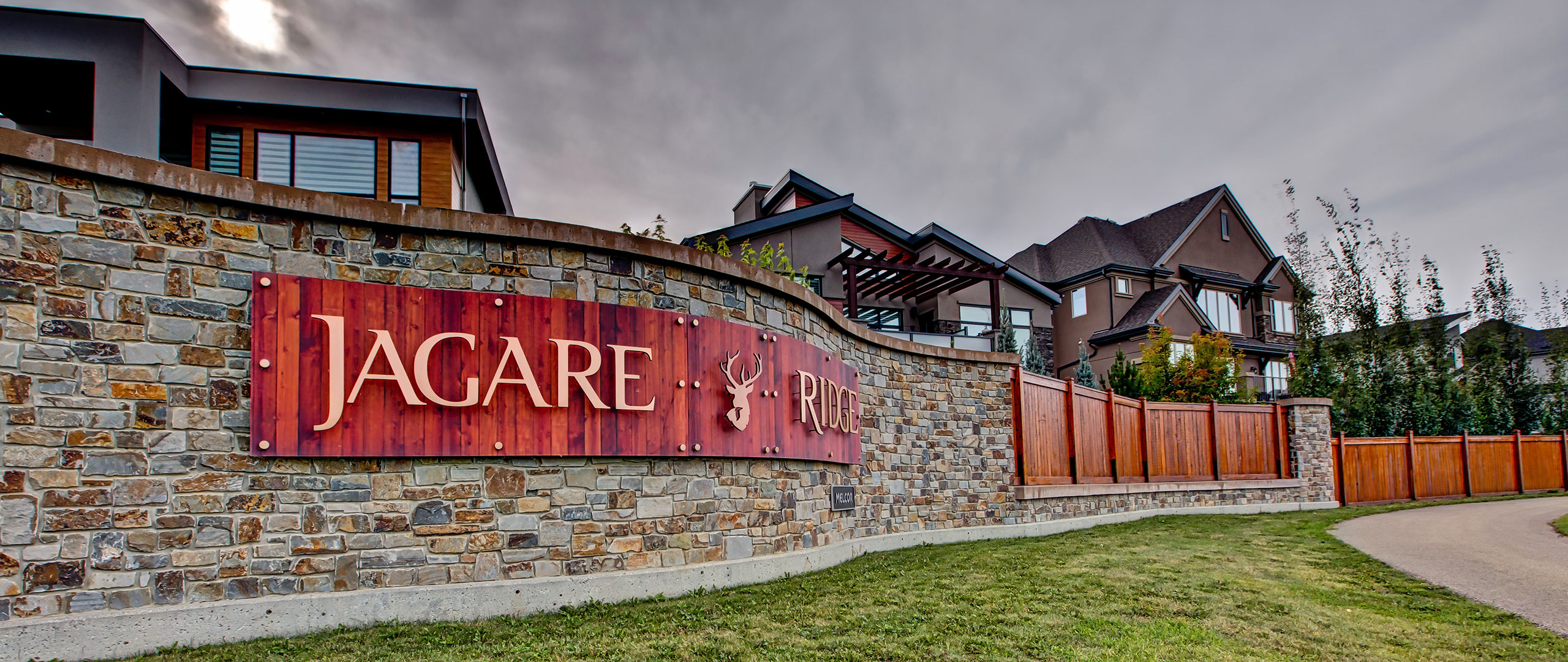 JAGARE RIDGE – Development and Waterfall Features